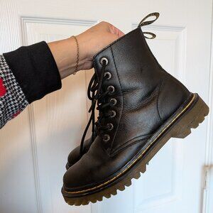 Women Dr. Martens boots